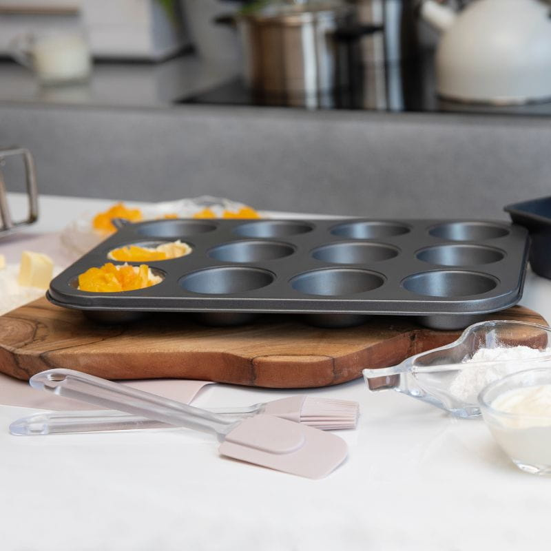 Blacha do muffinek 12 gniazd Galicja - forma w zbliżeniu