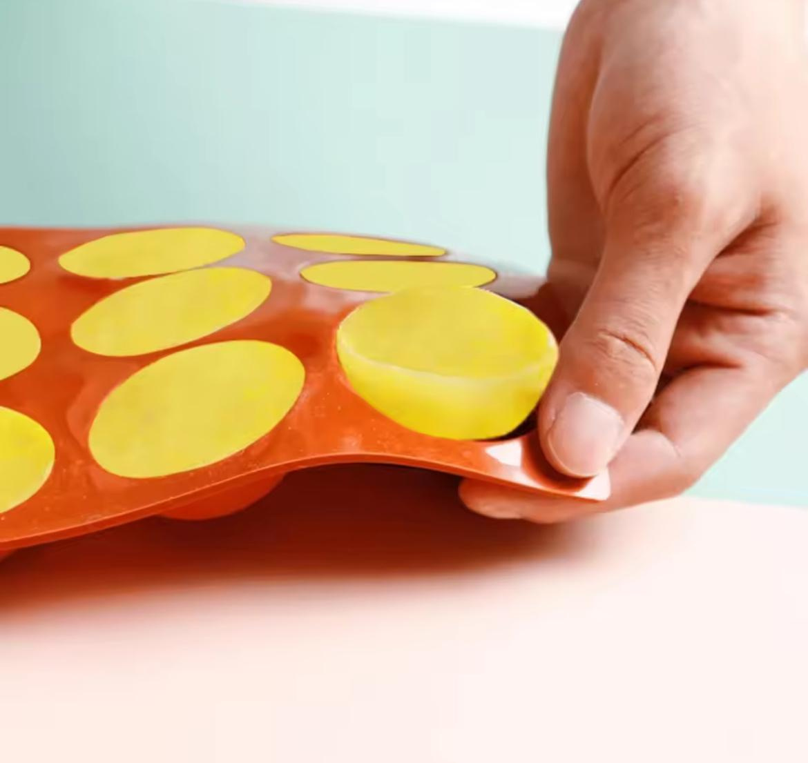 Silikonowa forma półkule 15 gniazd widok z góry