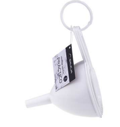 Lejki kuchenne Galicja ułożone jeden w drugim dla łatwiejszego przechowywania