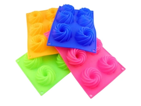 Forma silikonowa do pieczenia muffinek 6 sztuk TWISTER