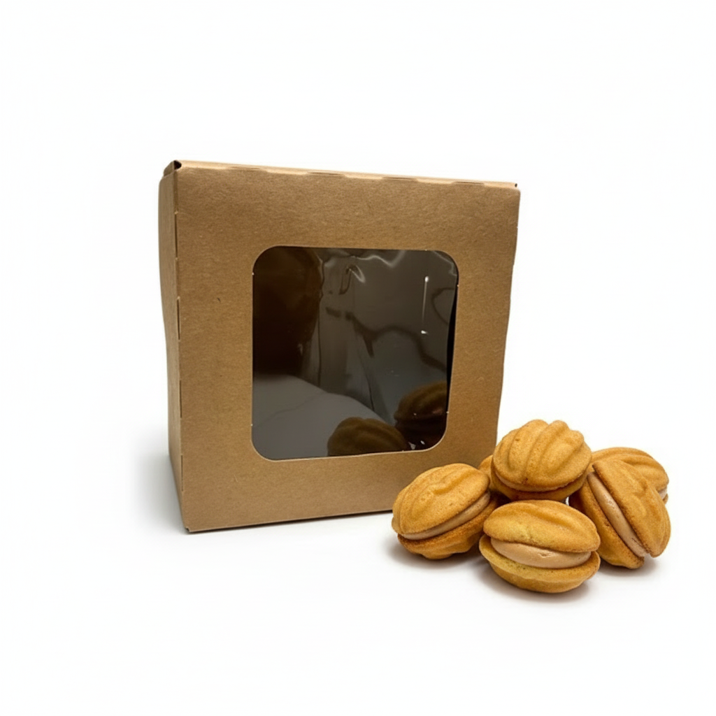 Pudełko na ciasto kraft 13x13x7 – złożone pudełko z okienkiem