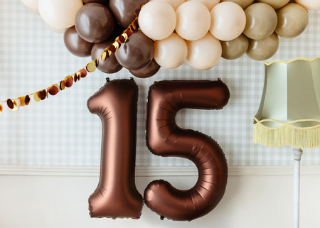 Stojący balon foliowy cyfra ''7'', 84 cm, jasny krem