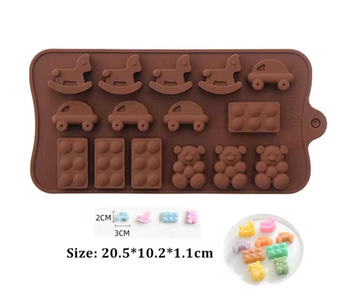 Silikonowa forma ZABAWKI - miś, klocek, konik bujany, autko 21x11 cm zbliżenie na detale