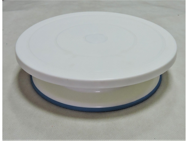 Obrotowa patera z silikonowym brzegiem podstawy 26 cm – detal wykonania