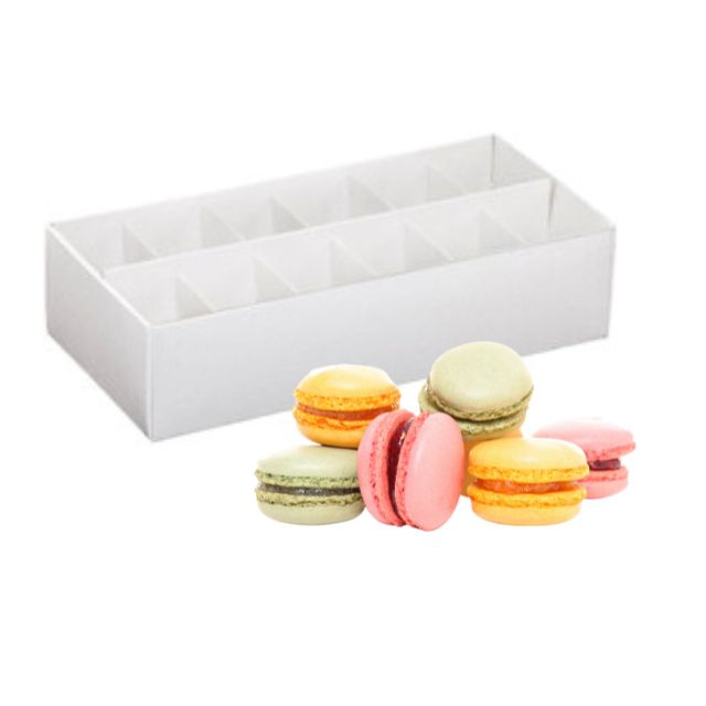 Białe pudełko na makaroniki z okienkiem, idealne na prezent i do cukierni