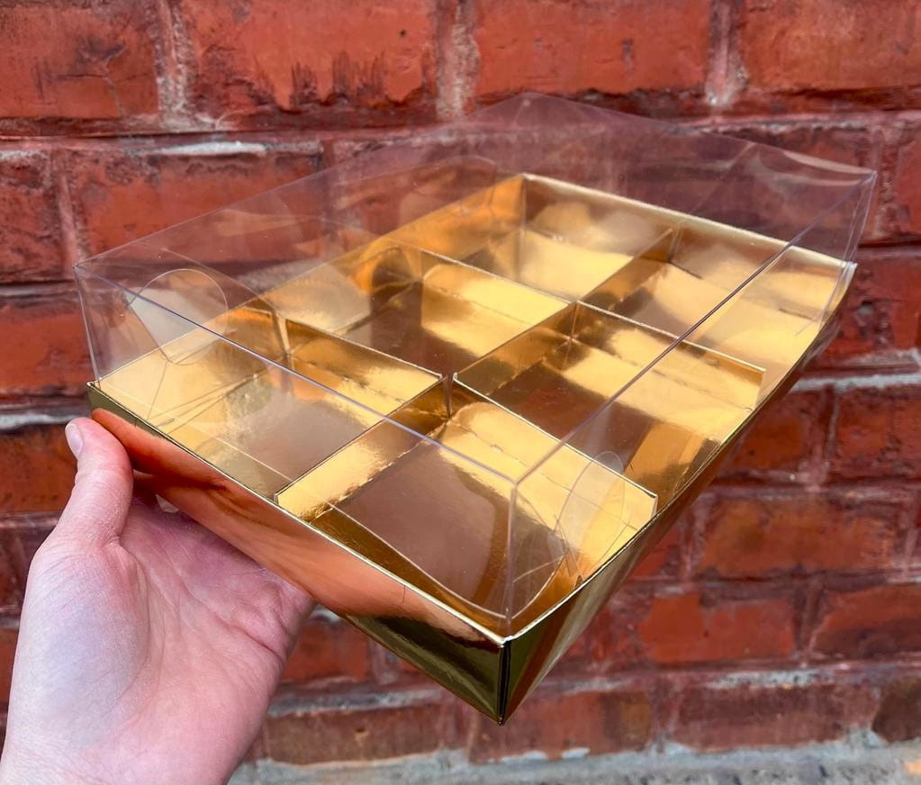 Złote opakowanie na 6 deserów z przezroczystym wiekiem