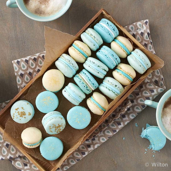 Tylka cukiernicza okrągła 2A Wilton w różnych ujęciach