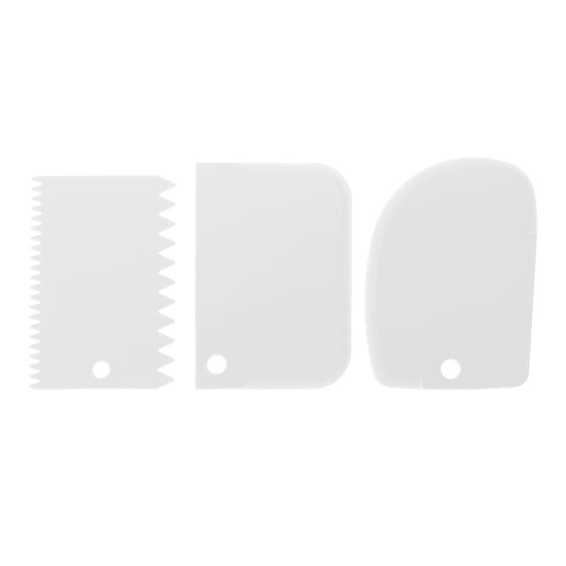 Zbliżenie na profil krawędzi skrobek do dekorowania tortów Galicja