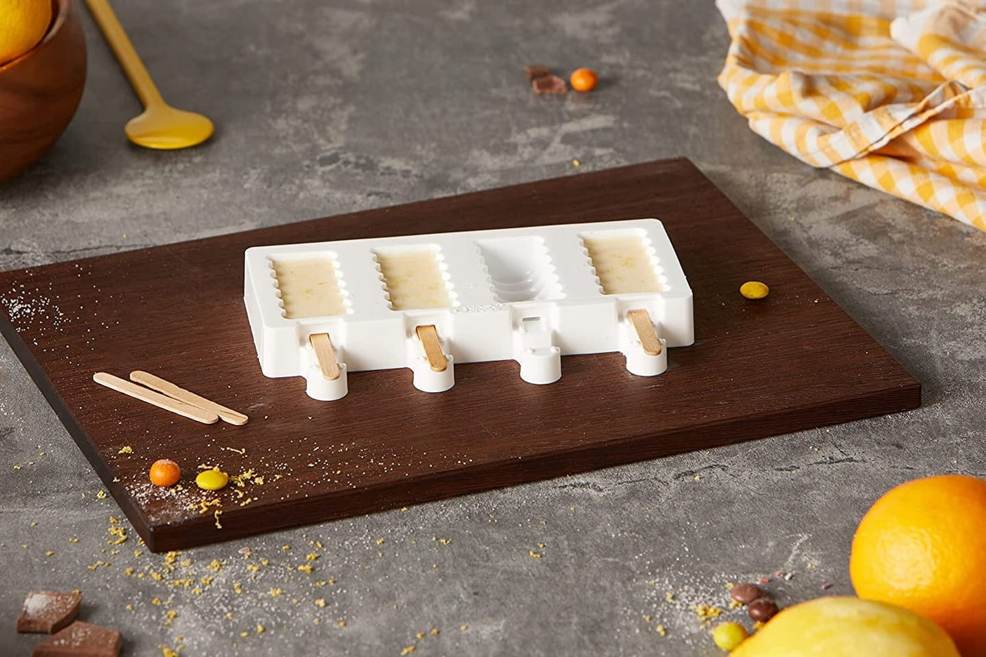 Forma do lodów na patyku z miejscem na patyczki - zbliżenie