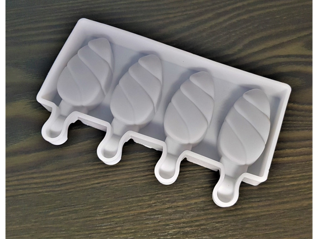 Forma silikonowa do lodów na patyku cakesicles 19x11 cm widok ogólny
