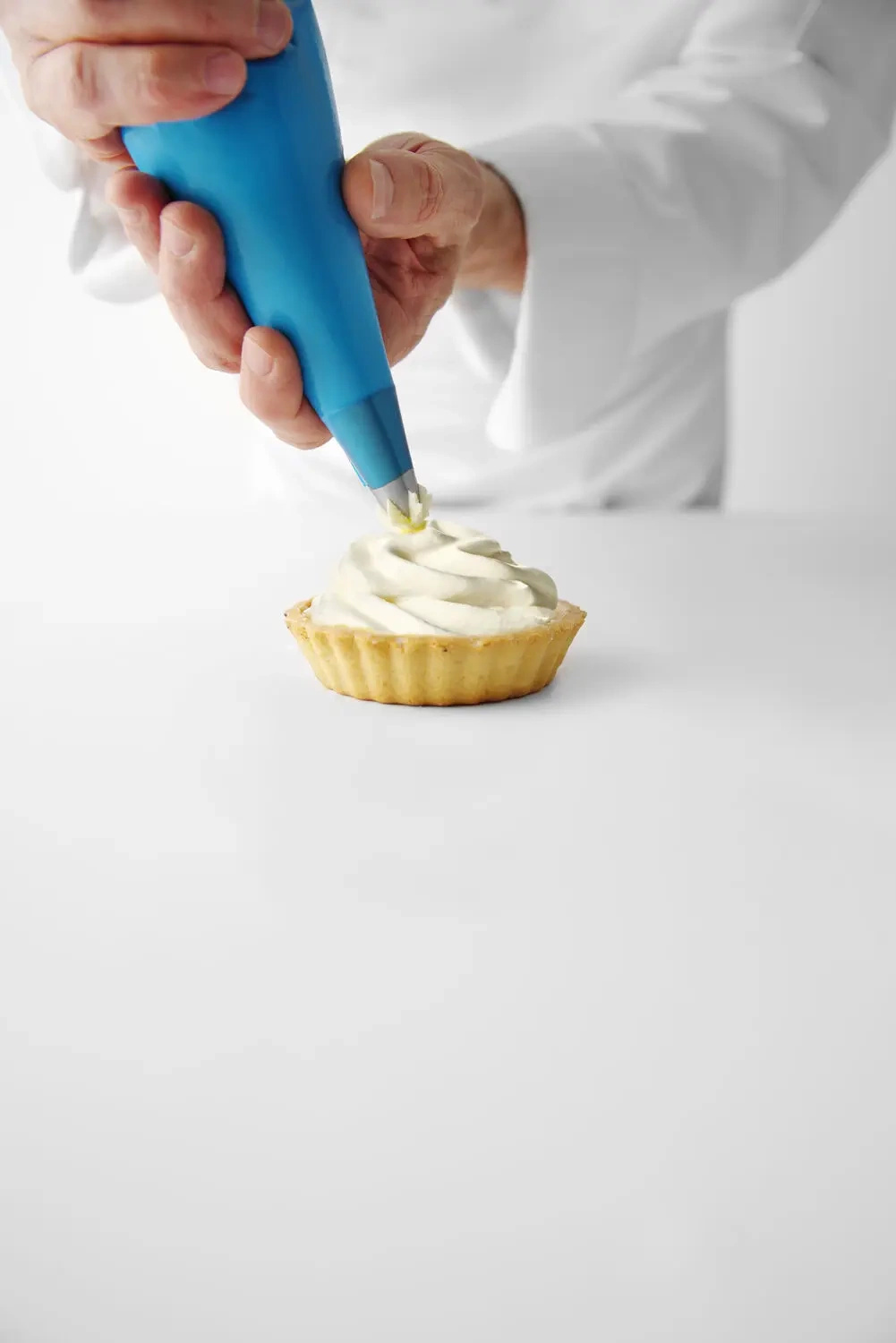 Rękawy cukiernicze Hendi – zastosowanie przy dekorowaniu