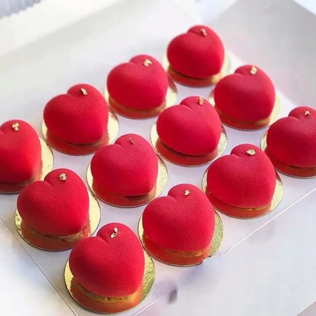 Forma silikonowa SERCA zaprezentowana na blacie kuchennym