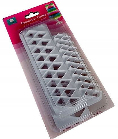 Zestaw trzech wykrawaczek w kształcie rombów do dekorowania wypieków