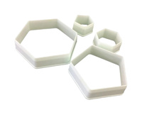 Zestaw 4 szt. wykrawaczek do tworzenia dekoracji ŁATY DO PIŁKI