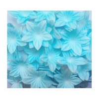 Dekoracja waflowa na tort KWIATUSZKI MINI NIEBIESKIE 20 szt. Rose Decor