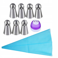 Zestaw tylek sferycznych, adapter oraz worek cukierniczy