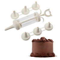 Zestaw do dekorowania tortów i ciast szpryca oraz tylki 7 szt. Galicja