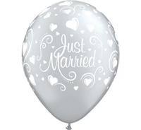 #BL Balon QL 11" z nadr. "Just Married i serduszka", metalik srebrny/ 25 szt. KK